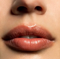 Красивые губы в домашних условиях