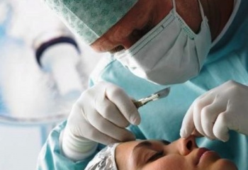 Косметическая хирургия: опасности и предостережения