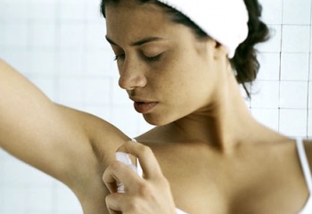 Не потеть! 7 вопросов о дезодорантах и антиперспирантах 