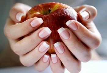 Уход за ногтями: здоровые ногти и питание
