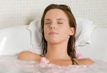  Освежающие, увлажняющие и укрепляющие ванны для тела