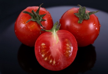 Маски для лица с помидорами