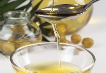 Оливковое масло: польза и применение в косметологии