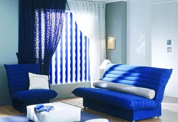Синий цвет в интерьере комнаты
