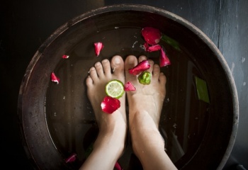 Солевые ванны для ног