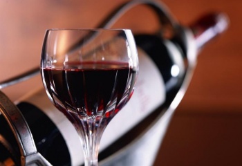 Омолаживающие свойства вина