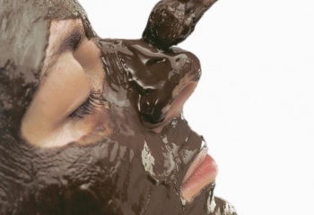 Шоколадные маски: сладкое лакомство для красоты кожи