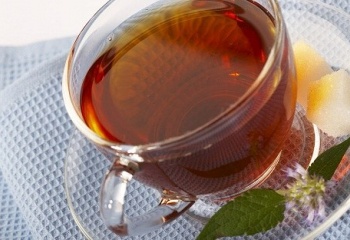 Как удалить пятна от чая