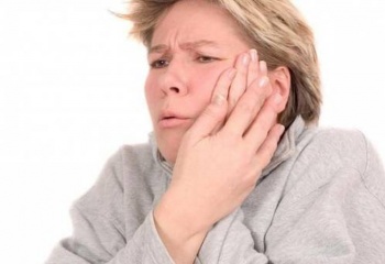 Как справиться с зубной болью 