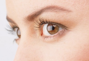 Правильный макияж для карих глаз: как сделать самой