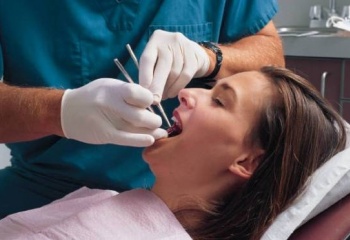 Как снять боль после удаления зуба 