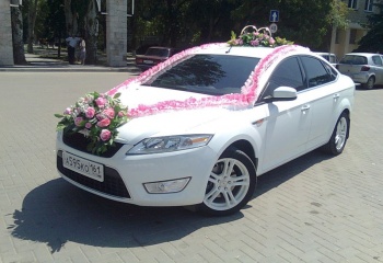 Как украшать автомобили на свадьбу