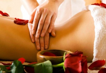 Как делать эротический массаж
