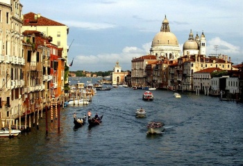Венеция – город каналов, музеев и карнавалов