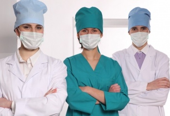 Выбираем пластического хирурга: кому стоит доверять?