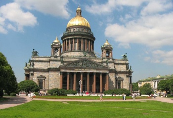 Город на Неве: Петербург и его достопримечательности