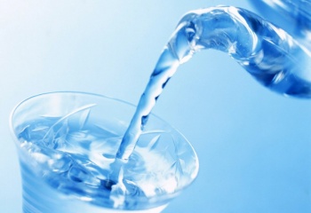 Какую воду лучше пить во время диеты