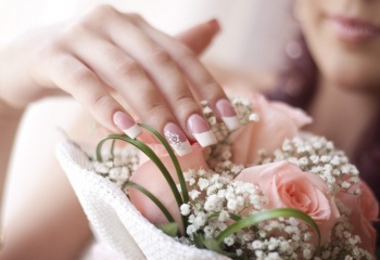 Свадебные ногти: выбираем лак