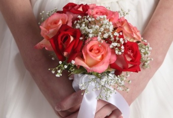 Свадебные цветы: как оформить букет