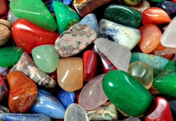Как выбрать изделие из полудрагоценного камня