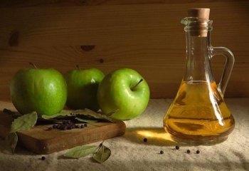 Яблочный уксус от растяжек: улучшаем кожу с помощью кислоты