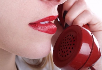 Как возбудить парня по телефону: секреты обольщения мужчины
